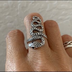 Silver Snake Ring with Onyx Eyes, Silver Rings, Reptile Ring, Animal Jewelry
